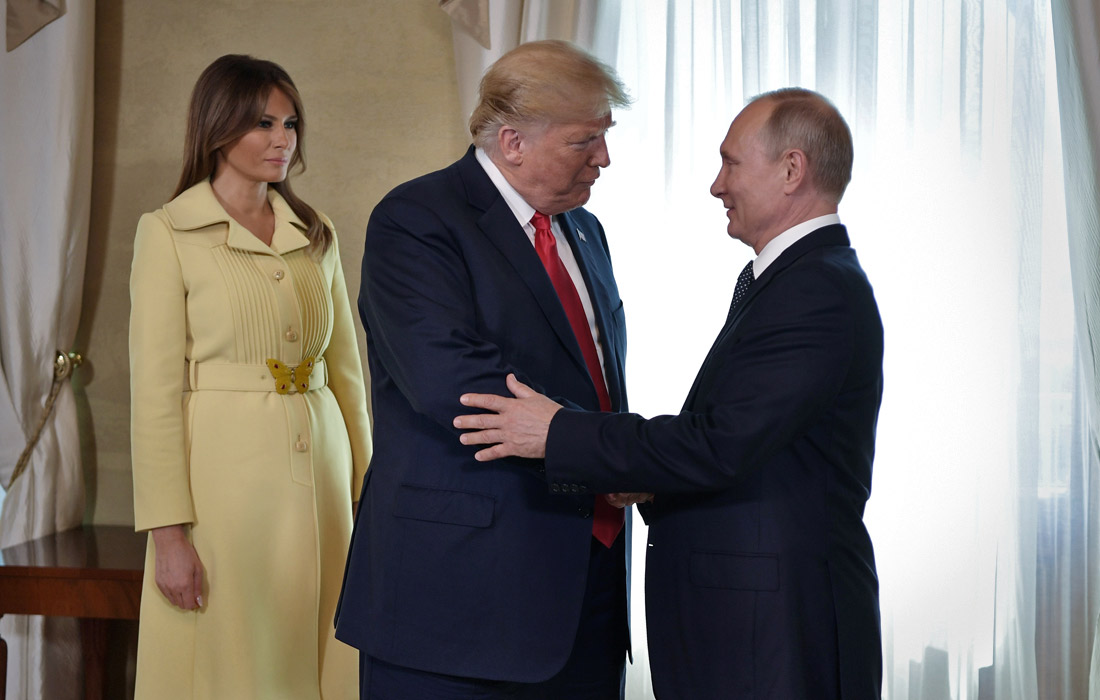 Фото Переводчицы На Переговорах Путина И Трампа