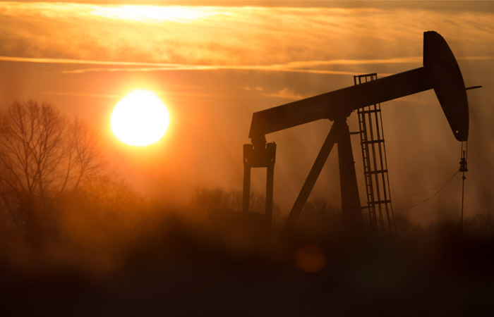 Цена нефти Brent превысила $80 за баррель впервые с мая Цена нефти Brent превысила $80 за баррель впервые с мая