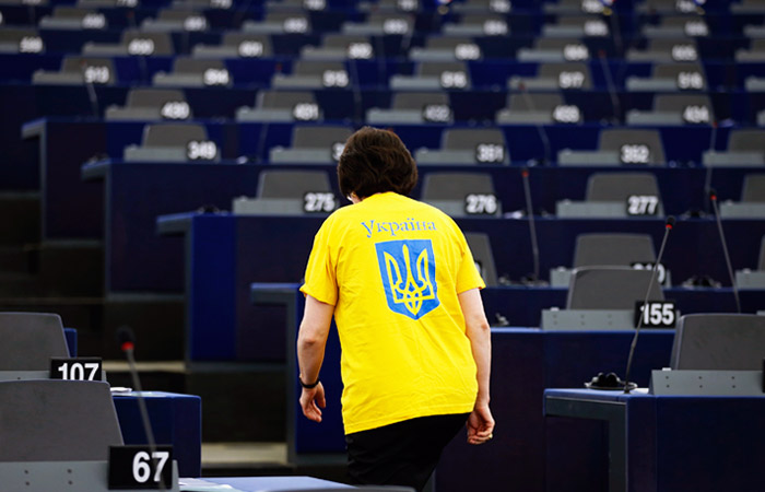Суд отправил на новое рассмотрение иск РФ к Украине о госдолге Суд отправил на новое рассмотрение иск РФ к Украине о госдолге