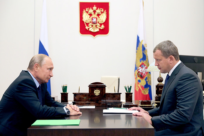 Путин предложил Сергею Морозову временно возглавить Астраханскую область Путин предложил Сергею Морозову временно возглавить Астраханскую область
