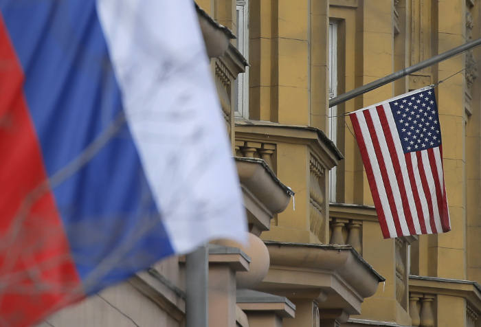 США примут решение по санкциям против РФ после консультаций Госдепа с Конгрессом США примут решение по санкциям против РФ после консультаций Госдепа с Конгрессом