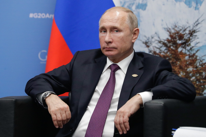 Путин отказался обсуждать вопрос обмена моряков с Украиной Путин отказался обсуждать вопрос обмена моряков с Украиной