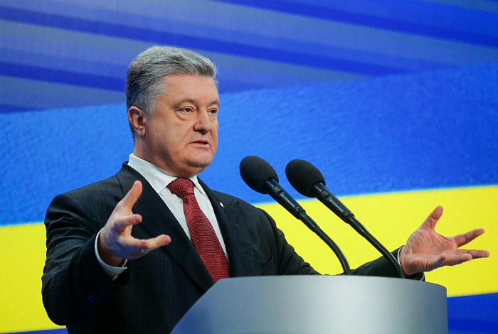 Порошенко приравнял боевиков ОУН и УПА к ветеранам войны Порошенко приравнял боевиков ОУН и УПА к ветеранам войны