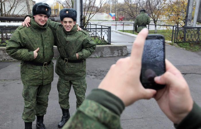 Военнослужащим запаса могут на пять лет запретить пользоваться соцсетями Военнослужащим запаса могут на пять лет запретить пользоваться соцсетями