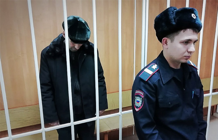 Ханты-Мансийский суд арестовал на два месяца несостоявшегося угонщика самолета Ханты-Мансийский суд арестовал на два месяца несостоявшегося угонщика самолета