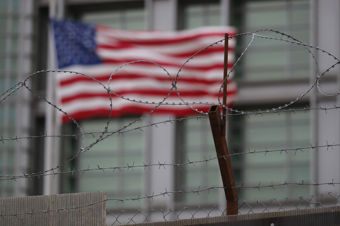 СМИ узнали о проекте об объявлении чрезвычайного положения в США СМИ узнали о проекте об объявлении чрезвычайного положения в США