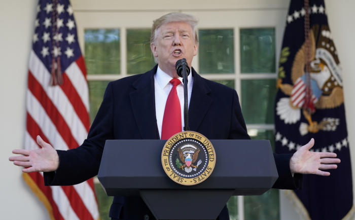 Трамп объявил о сделке по временному возобновлению работы правительства Трамп объявил о сделке по временному возобновлению работы правительства