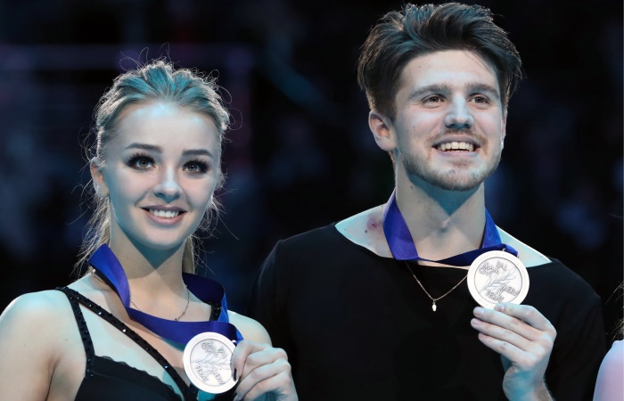 Степанова и Букин завоевали серебро ЧЕ по фигурному катанию среди танцоров