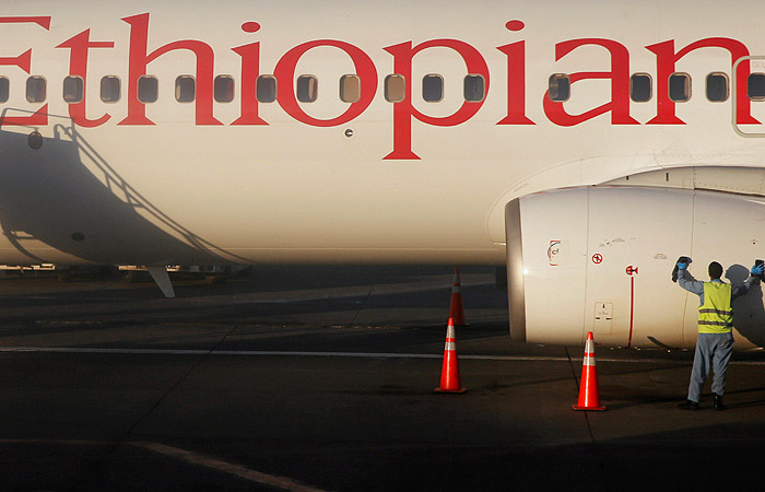 Пассажирский самолет Ethiopian Airlines потерпел катастрофу по пути в Найроби Пассажирский самолет Ethiopian Airlines потерпел катастрофу по пути в Найроби