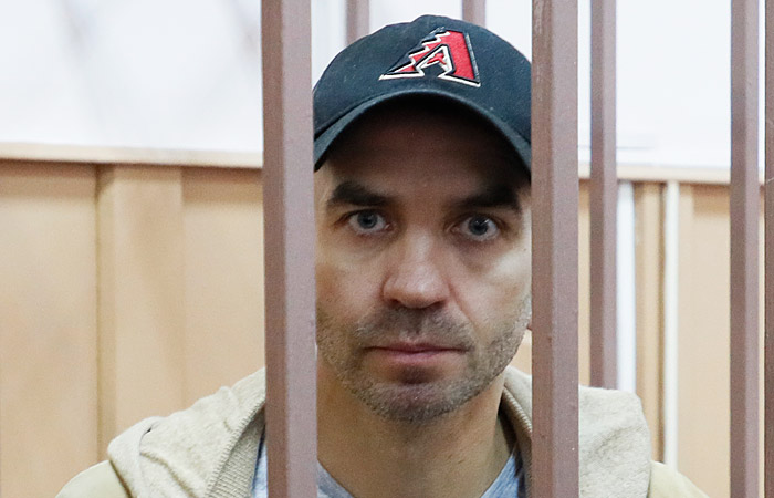У Абызова арестовали два дома, три квартиры и больше 400 млн рублей У Абызова арестовали два дома, три квартиры и больше 400 млн рублей