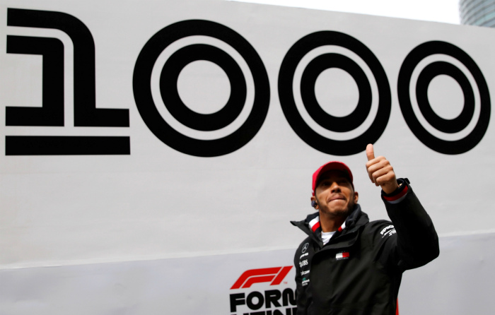 Хэмилтон стал победителем 1000-й гонки "Формулы-1"
