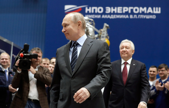 Путин раскритиковал авторов космических проектов за необоснованность цен и сроков Путин раскритиковал авторов космических проектов за необоснованность цен и сроков