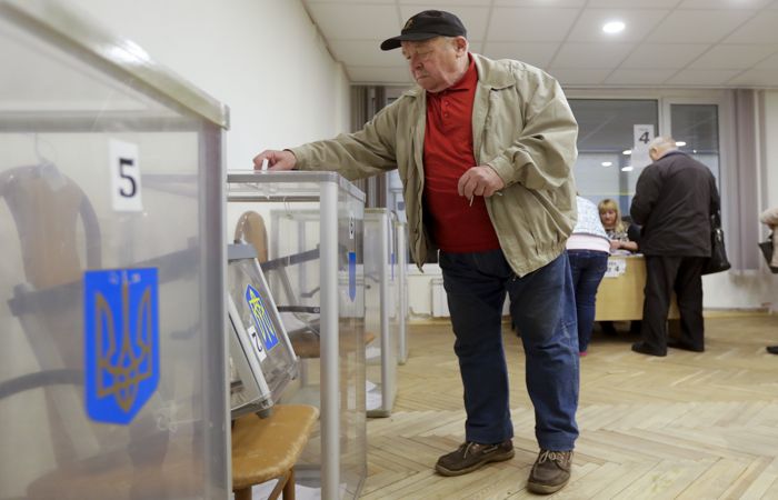 На Украине стартовал второй тур выборов президента На Украине стартовал второй тур выборов президента