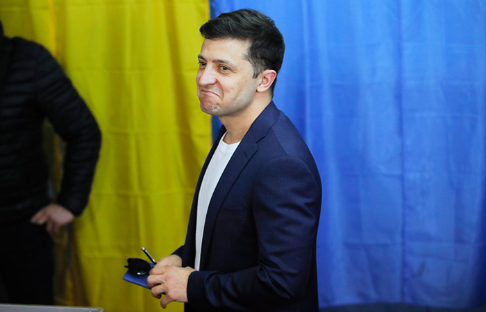 Зеленский высказался против запретов и наказаний ради поддержки украинского языка Зеленский высказался против запретов и наказаний ради поддержки украинского языка