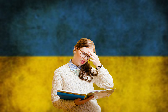 Суд в Киеве отклонил иск о запрете спикеру Рады подписывать закон об украинском языке Суд в Киеве отклонил иск о запрете спикеру Рады подписывать закон об украинском языке