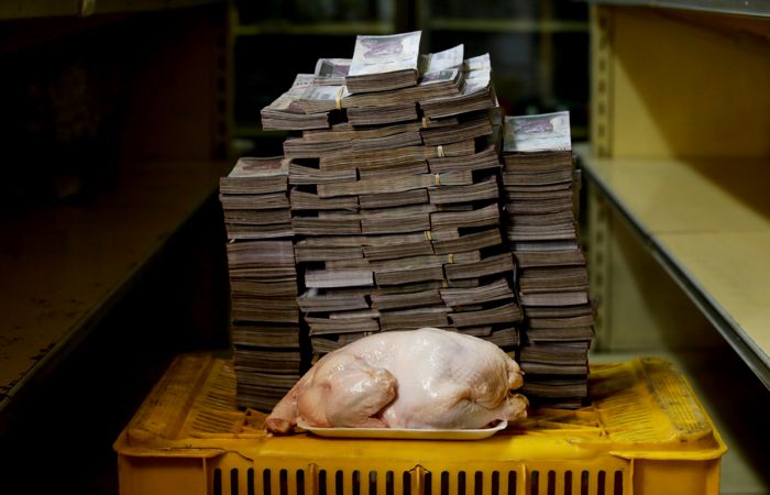 Инфляция в Венесуэле в 2018 году составила 130000% Инфляция в Венесуэле в 2018 году составила 130000%