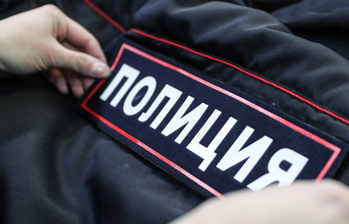 Троих сотрудников полиции по району Митино задержали за взятку Троих сотрудников полиции по району Митино задержали за взятку