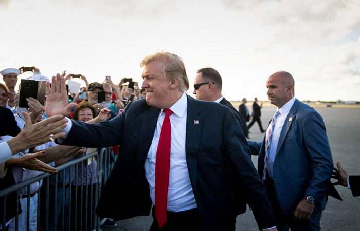 Американцы сочли Трампа сильным, но не слишком честным президентом Американцы сочли Трампа сильным, но не слишком честным президентом