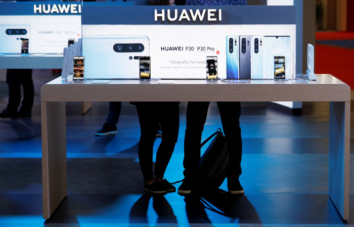 Белый дом смягчил для американских компаний запрет на сотрудничество с Huawei Белый дом смягчил для американских компаний запрет на сотрудничество с Huawei