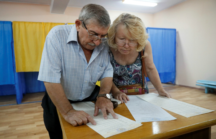 На выборах в парламент Украины к полудню проголосовали 19,2% избирателей На выборах в парламент Украины к полудню проголосовали 19,2% избирателей