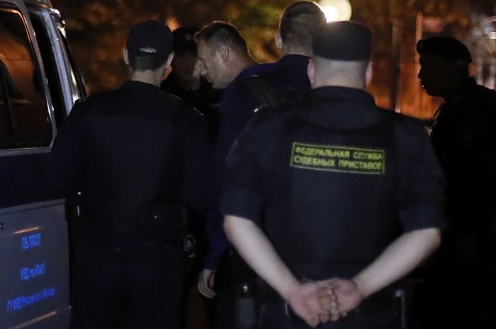 Навальный получил 30 суток ареста из-за призыва к участию в несанкционированной акции Навальный получил 30 суток ареста из-за призыва к участию в несанкционированной акции
