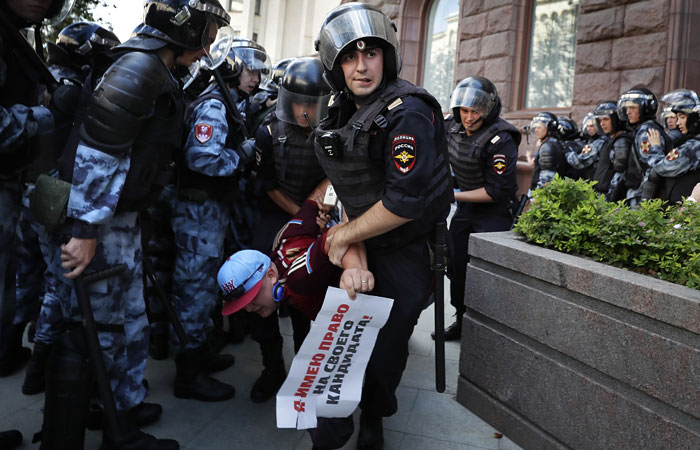 На акции 27 июля в Москве задержали почти полсотни несовершеннолетних На акции 27 июля в Москве задержали почти полсотни несовершеннолетних