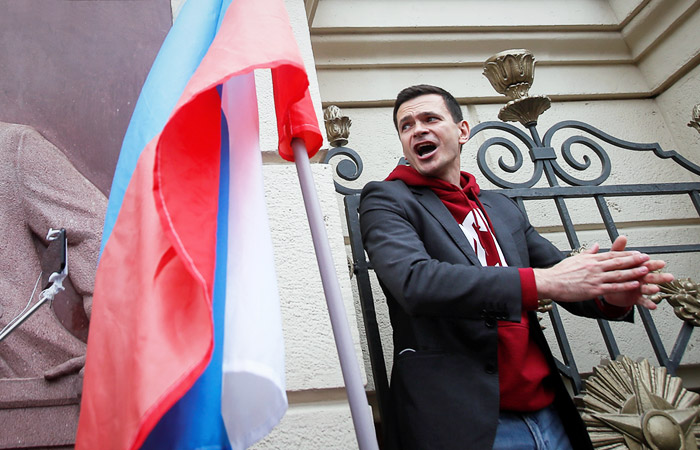 Илья Яшин получил десять суток ареста за акцию 27 июля Илья Яшин получил десять суток ареста за акцию 27 июля