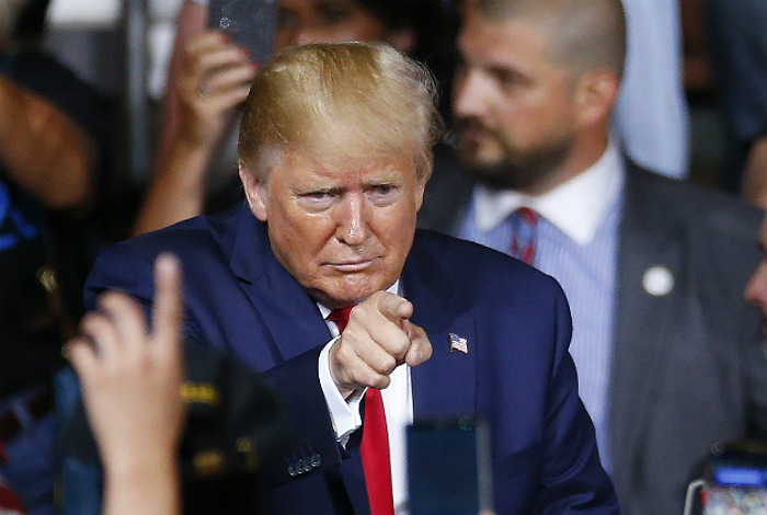 Трамп пригрозил объявить "Антифа" террористической организацией Трамп пригрозил объявить "Антифа" террористической организацией