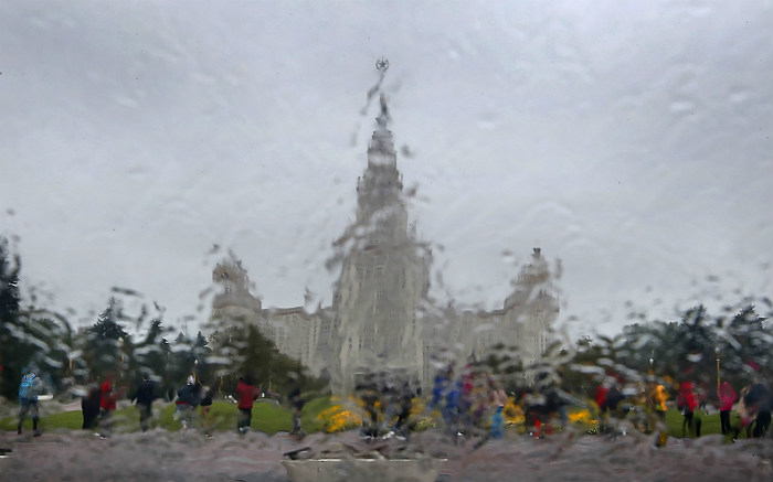 В МЧС предупредили москвичей о грозе с сильным ветром В МЧС предупредили москвичей о грозе с сильным ветром