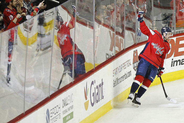 НХЛ дисквалифицировала Кузнецова на три матча за найденный в его пробе кокаин