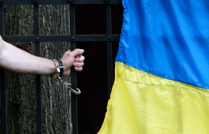 Адвокат сообщил о включении Давыденко в списки на обмен с Украиной Адвокат сообщил о включении Давыденко в списки на обмен с Украиной