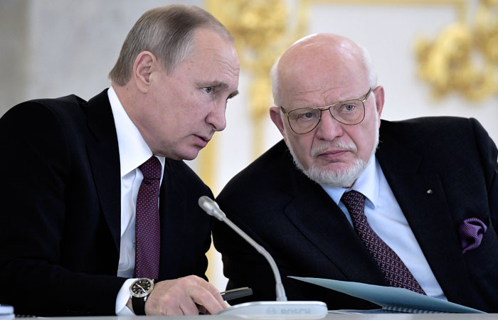 Песков отказался уточнить роль Путина в смене состава СПЧ Песков отказался уточнить роль Путина в смене состава СПЧ