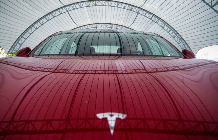 Акции Tesla взлетели на 20% на фоне неожиданной прибыли в III квартале Акции Tesla взлетели на 20% на фоне неожиданной прибыли в III квартале