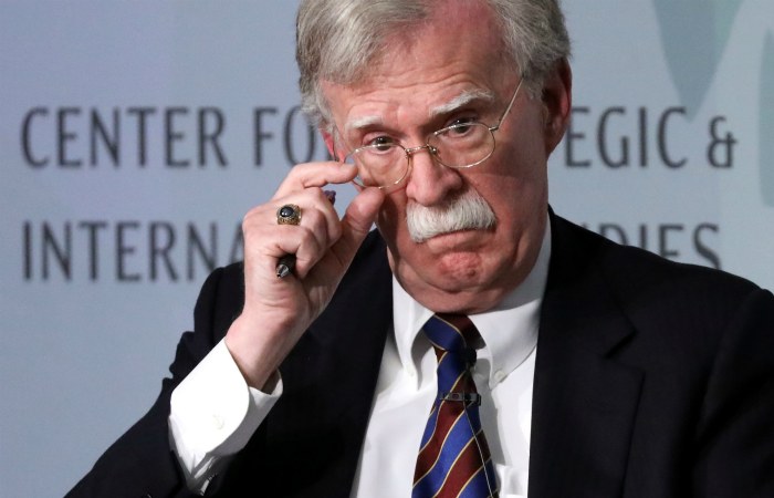 Экс-советник Трампа не намерен добровольно давать показания в рамках кампании по импичменту Экс-советник Трампа не намерен добровольно давать показания в рамках кампании по импичменту