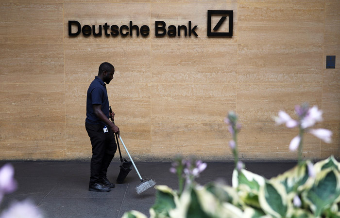 WSJ узнала о конфликте в Deutsche Bank в связи со сделкой с сыном экс-министра из России WSJ узнала о конфликте в Deutsche Bank в связи со сделкой с сыном экс-министра из России