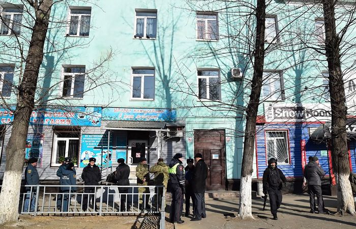 Прокуратура просит позже рассмотреть меру пресечения охраннику приамурского колледжа Прокуратура просит позже рассмотреть меру пресечения охраннику приамурского колледжа
