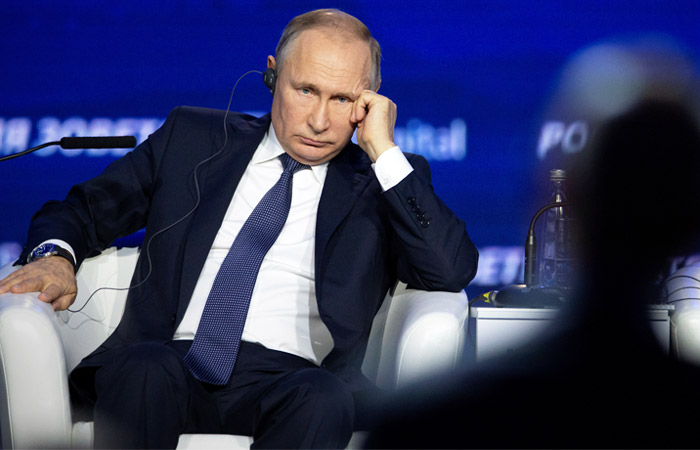 Суд отказался рассматривать иск ФБК к Путину Суд отказался рассматривать иск ФБК к Путину