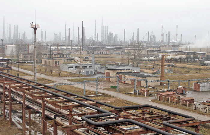 Белорусский НПЗ "Нафтан" начал переработку первой партии нефти из РФ Белорусский НПЗ "Нафтан" начал переработку первой партии нефти из РФ