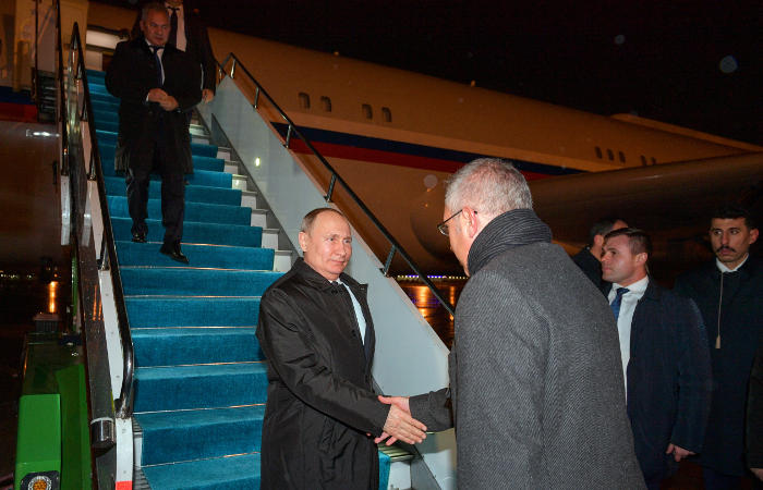 Путин в среду в Стамбуле официально запустит "Турецкий поток" Путин в среду в Стамбуле официально запустит "Турецкий поток"