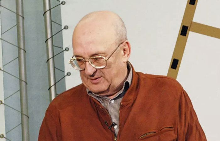 Умер режиссер Константин Бромберг, снявший "Чародеев" Умер режиссер Константин Бромберг, снявший "Чародеев"