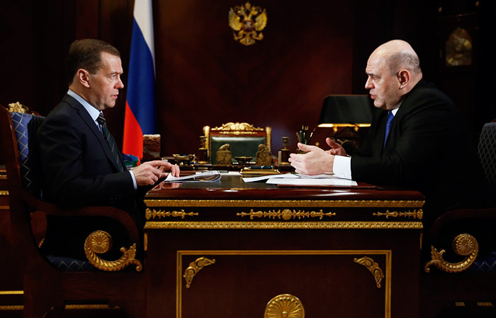 Мишустин и Медведев поговорили один на один больше часа Мишустин и Медведев поговорили один на один больше часа