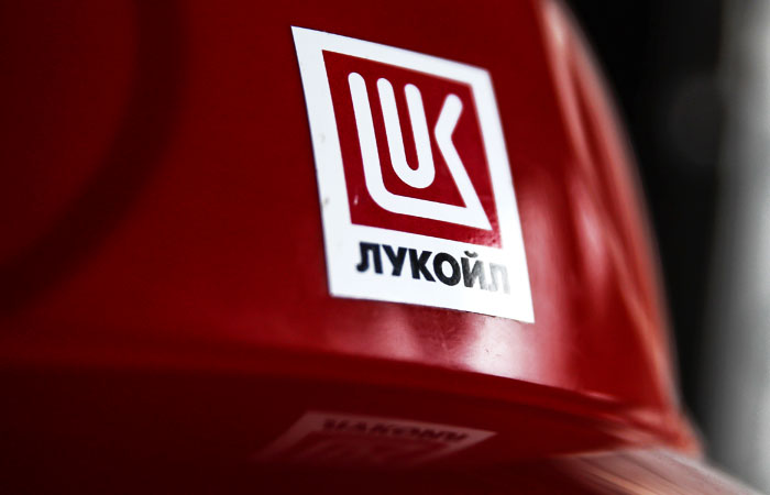 "ЛУКОЙЛ" перенаправил в Приморск и Новороссийск нефть для Белоруссии "ЛУКОЙЛ" перенаправил в Приморск и Новороссийск нефть для Белоруссии