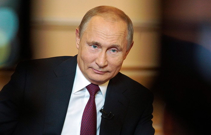Путин заявил, что почти все члены прежнего правительства уже трудоустроены Путин заявил, что почти все члены прежнего правительства уже трудоустроены