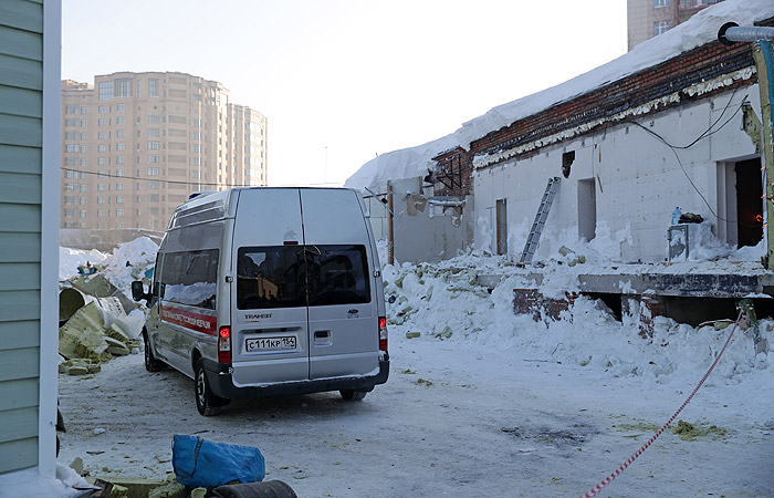 В Новосибирске задержали организатора вечеринки в кафе, где обрушилась крыша В Новосибирске задержали организатора вечеринки в кафе, где обрушилась крыша