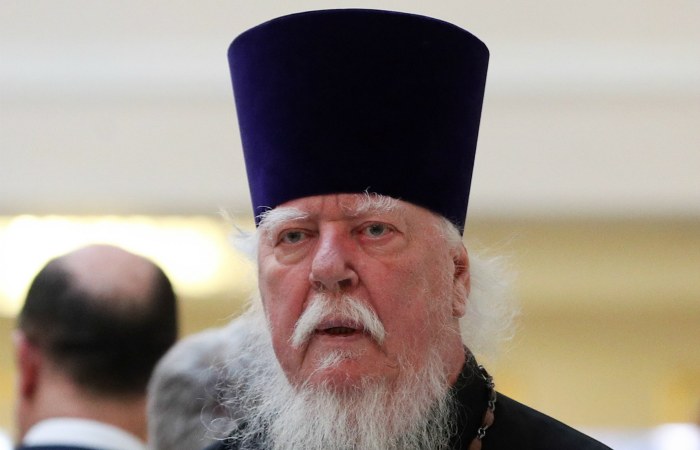 Протоиерей Смирнов сравнил гражданских жен с "бесплатными проститутками" Протоиерей Смирнов сравнил гражданских жен с "бесплатными проститутками"