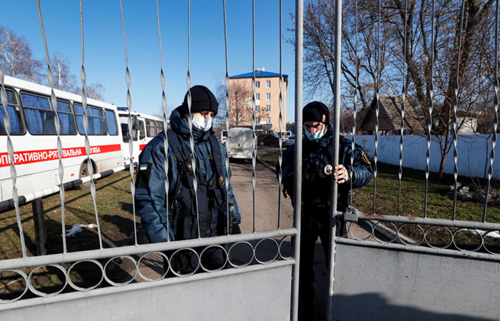 Зеленский посетовал на "средневековую" реакцию на прибытие эвакуированных из Китая Зеленский посетовал на "средневековую" реакцию на прибытие эвакуированных из Китая