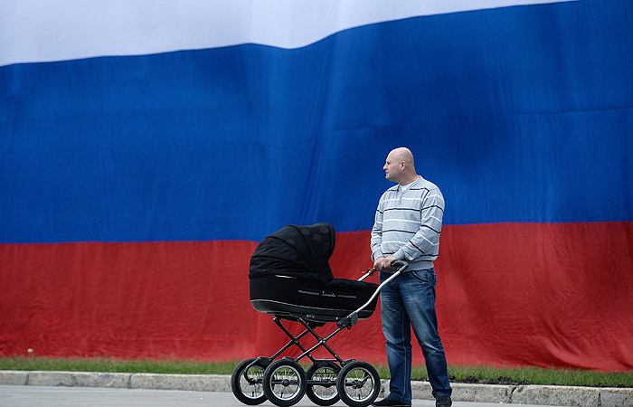 Путин подписал закон о материнском капитале после рождения первенца Путин подписал закон о материнском капитале после рождения первенца