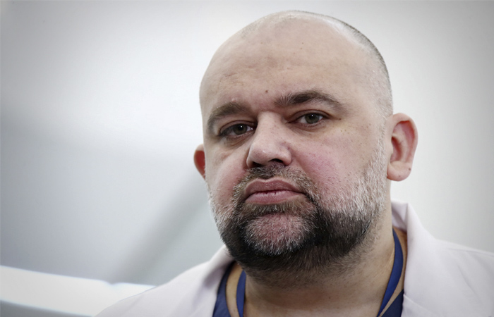 Главврач больницы в Коммунарке выходит из изоляции после отрицательных тестов на COVID-19 Главврач больницы в Коммунарке выходит из изоляции после отрицательных тестов на COVID-19