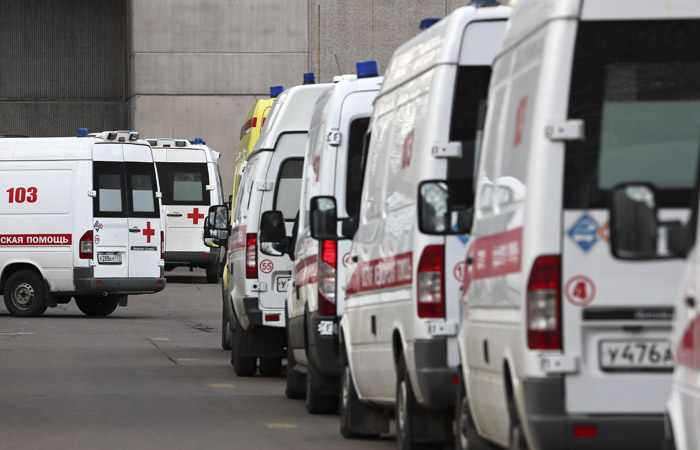 В России впервые за сутки выявлены более трех тысяч заболевших COVID-19 В России впервые за сутки выявлены более трех тысяч заболевших COVID-19