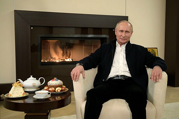 Путин заявил, что у России есть всё для борьбы с коронавирусом Путин заявил, что у России есть всё для борьбы с коронавирусом